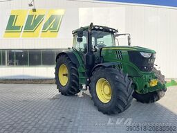 John Deere 6215R