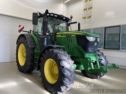 John Deere 6215R