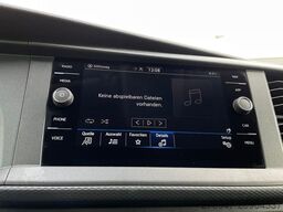 VOLKSWAGEN T6.1 Transporter Kombi KR AHK ACC NAVI SITZH DAB