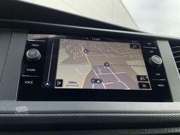 VOLKSWAGEN T6.1 Transporter Kombi KR AHK ACC NAVI SITZH DAB