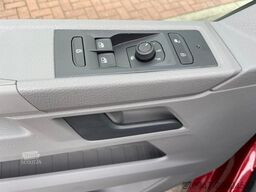 VOLKSWAGEN T6.1 Transporter Kombi KR AHK ACC NAVI SITZH DAB