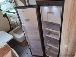 EURAMOBIL INTEGRA LINE 720 EB /180PS-9G MAXI/ EINZELBETTEN