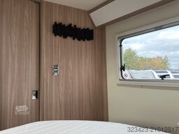 BÜRSTNER Ixeo I 736 H  SAT,Solar,Dachklimaanlage,RK