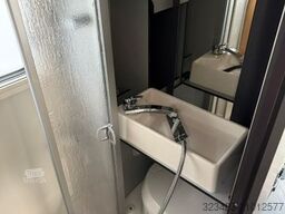 KARMANN Dexter 4x4 DE 570 AW Klima, RFK, El. Trittstufe