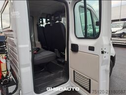 FIAT FIAT DUCATO CON CASSONE FISSO E GRU