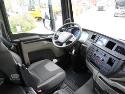 MAN TGX 26.400 / NEW IGLOOCAR refrigerator