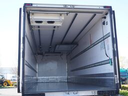 Renault D19 Wide 4x2 E6 / Lamberet 22 EPAL refri