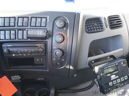 Renault D19 Wide 4x2 E6 / Lamberet 22 EPAL refri