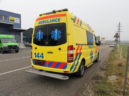 Mercedes-Benz Sprinter 319