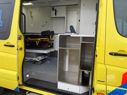 Mercedes-Benz Sprinter 319