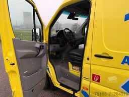 Mercedes-Benz Sprinter 319