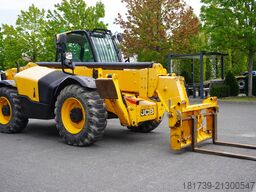 JCB 540-140 telescopic loader / 14 m range