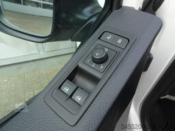 Volkswagen Transporter 2.0 TDI L2H1 Airco Cruise control T...