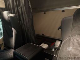 MERCEDES-BENZ 2540 L 6x2/4 Kühlkoffer 9.1m Carrier 1100U LBW