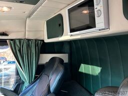 MERCEDES-BENZ 3253 Pritsche + HIAB 302 Kran 8x2-4