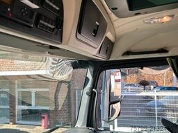 MERCEDES-BENZ 3253 Pritsche + HIAB 302 Kran 8x2-4