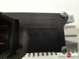 Mercedes Occ omvormer 24V/12V 18A  Mercedes Actros A3755420