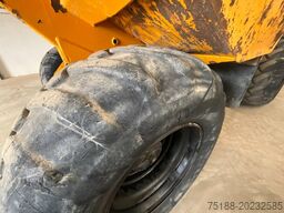 Thwaites 9 tonne