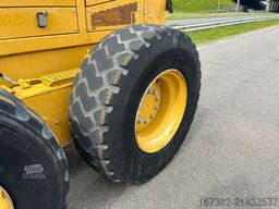 Caterpillar 12M Motor Grader