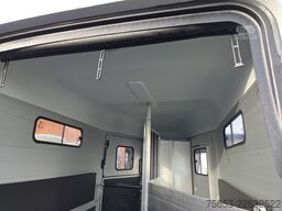 Cheval Liberté Touring Country 2,6t blue Sattelschrank