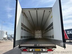 Schmitz Cargobull N/A Carrier Vector 1850 D+E 250B 265H APK/TUV 0...