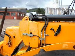JCB 535-125 Hiviz