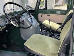 Mercedes-Benz Unimog U 421