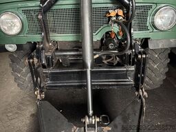 Mercedes-Benz Unimog U 421