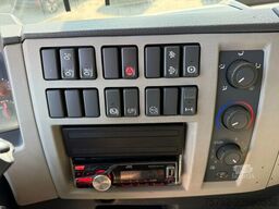 Volvo FE 280 6X2 8.8M Koffer 3000KG LBW EURO 6 Stuura...