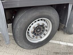 Schmitz Cargobull SCB S2 / Box Trailer / 2 axle / Loadlift / APK ...