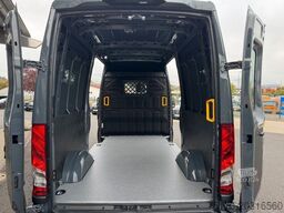IVECO Daily 35S18HA8 3.0L *R3.520mm*AHK*2xSchiebetür*