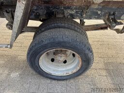 Nissan **ECO100-BENNE-TIPPER**