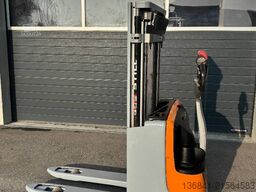 Still EXV 10 Hochhubwagen *Akku NEU*