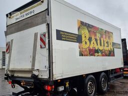 SCHMITZ CARGOBULL 18 to Tandem Kühlkoffer Ladebordwand Durchlader