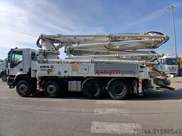 Iveco 450 8X4 CON BETONIERA CIFA