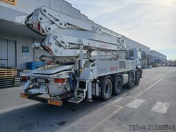 Iveco 450 8X4 CON BETONIERA CIFA
