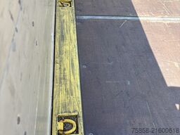 Krone Baustoff Wechselbrücke 7,45m Türen