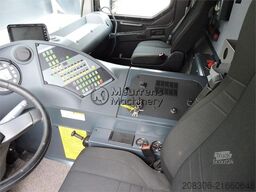 LIEBHERR LTM1130-5.1