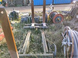 Forklift mast with forks/ Tõstuki mast käppadega