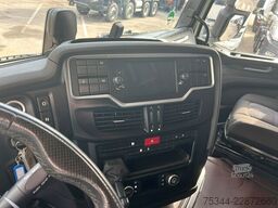 Iveco S-WAY 490