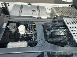 Iveco S-WAY 490