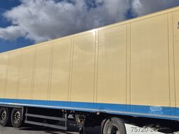 Schmitz SKO24 Carrier Vector 1550 reparierter Schaden Stütze links