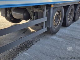 Schmitz SKO24 Carrier Vector 1550 reparierter Schaden Stütze links