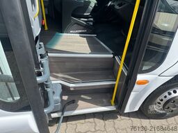 MERCEDES-BENZ Sprinter 519 29+1+1 Klima Standheizung  El. Tür