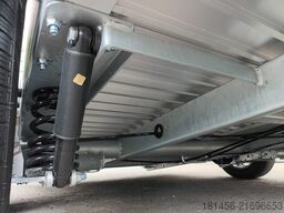 Debon Trailer schön blau Roadster 700 Alufelge direkt