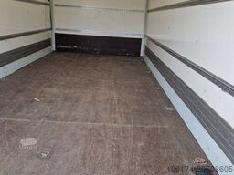 IVECO 75E18 Gr. Fahrerhaus kurzer Koffer LBW *119tkm *