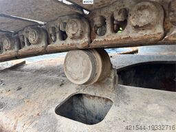 New Holland Kobelco E305B Crawler Excavator w/ Digger Bucket.