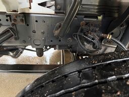 MERCEDES-BENZ Axor 1833 4x2Pritsche Kran faltbar  AHK
