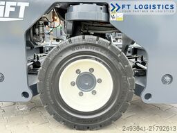 Combilift C4000 DIESEL TRIPLEX 6800 AIR CONDITION