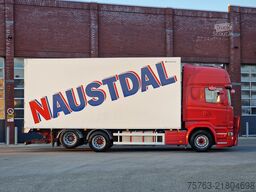 Scania R580 V8 Topline 6x2 - Box with sidedoors - Reta...